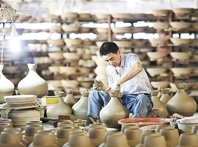 中国陶瓷 千年窑火映古今，匠心精品通四海